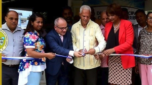INAUGURAN CUATRO OBRAS SIMULT&Aacute;NEAMENTE EN COMEDERO ARRIBA
